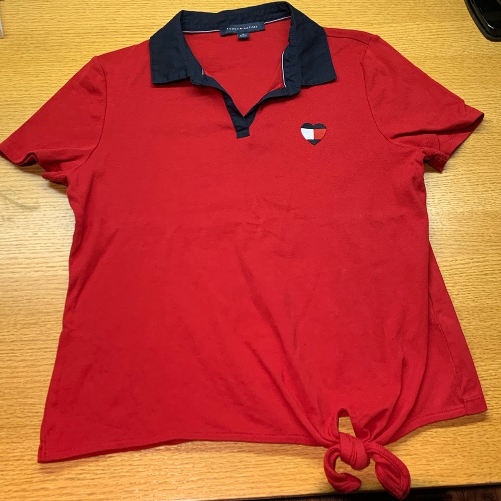 Red Tommy Hilfiger polo ❤️